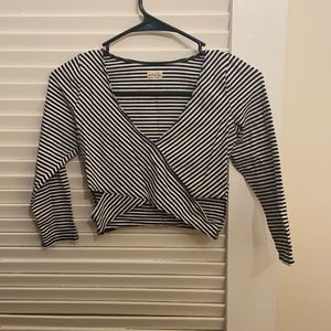 3/4 Sleeve Crop Top